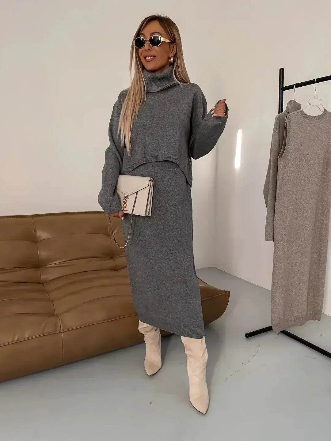 Flavia Lauletta™ Elegante set di maglione e gonna