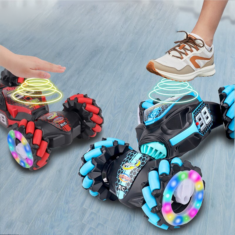 GestoRacer™ Auto acrobatica RC con rilevamento dei gesti con luci e musica