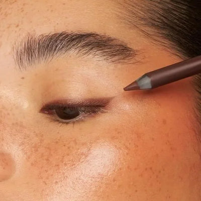 LineLuxe™ Matita eyeliner a lunga tenuta