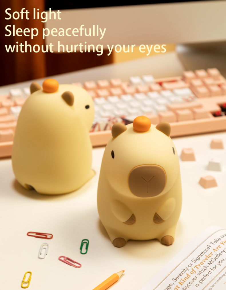 LumaCapy™ Carino il capibara con luce notturna