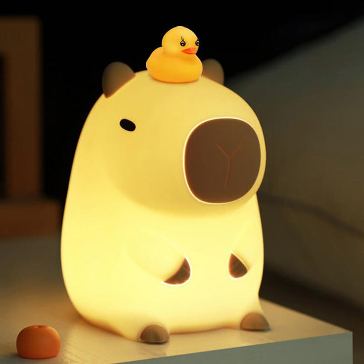 LumaCapy™ Carino il capibara con luce notturna