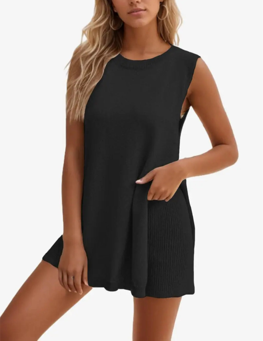 Vanessa Lucidi™ Completo in maglia con scollo rotondo e pantaloncini larghi e casual di