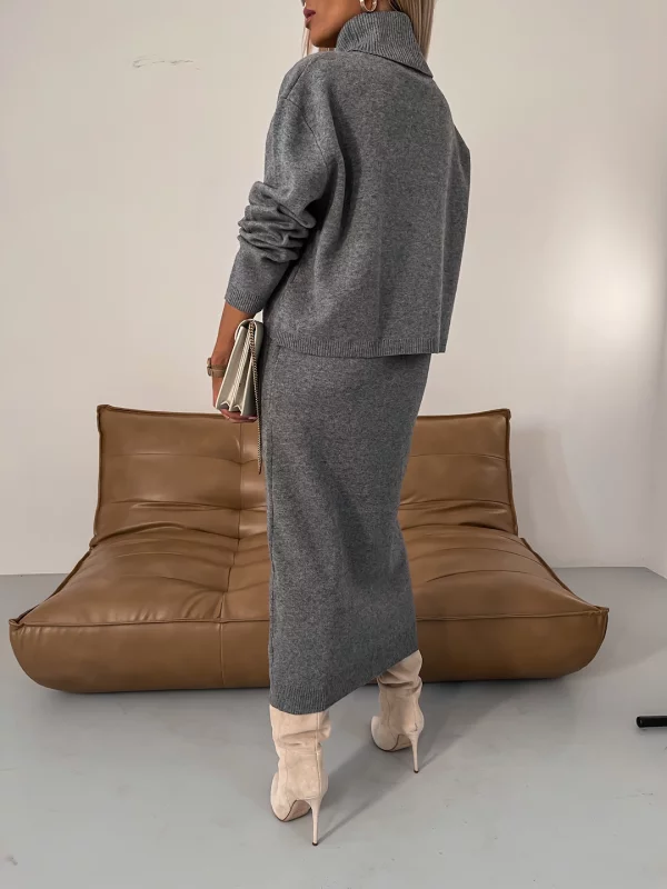 Flavia Lauletta™ Elegante set di maglione e gonna